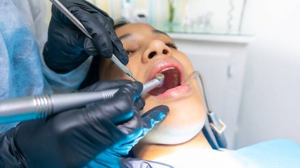 Quels sont les tarifs des soins dentaires avec sa mutuelle santé?